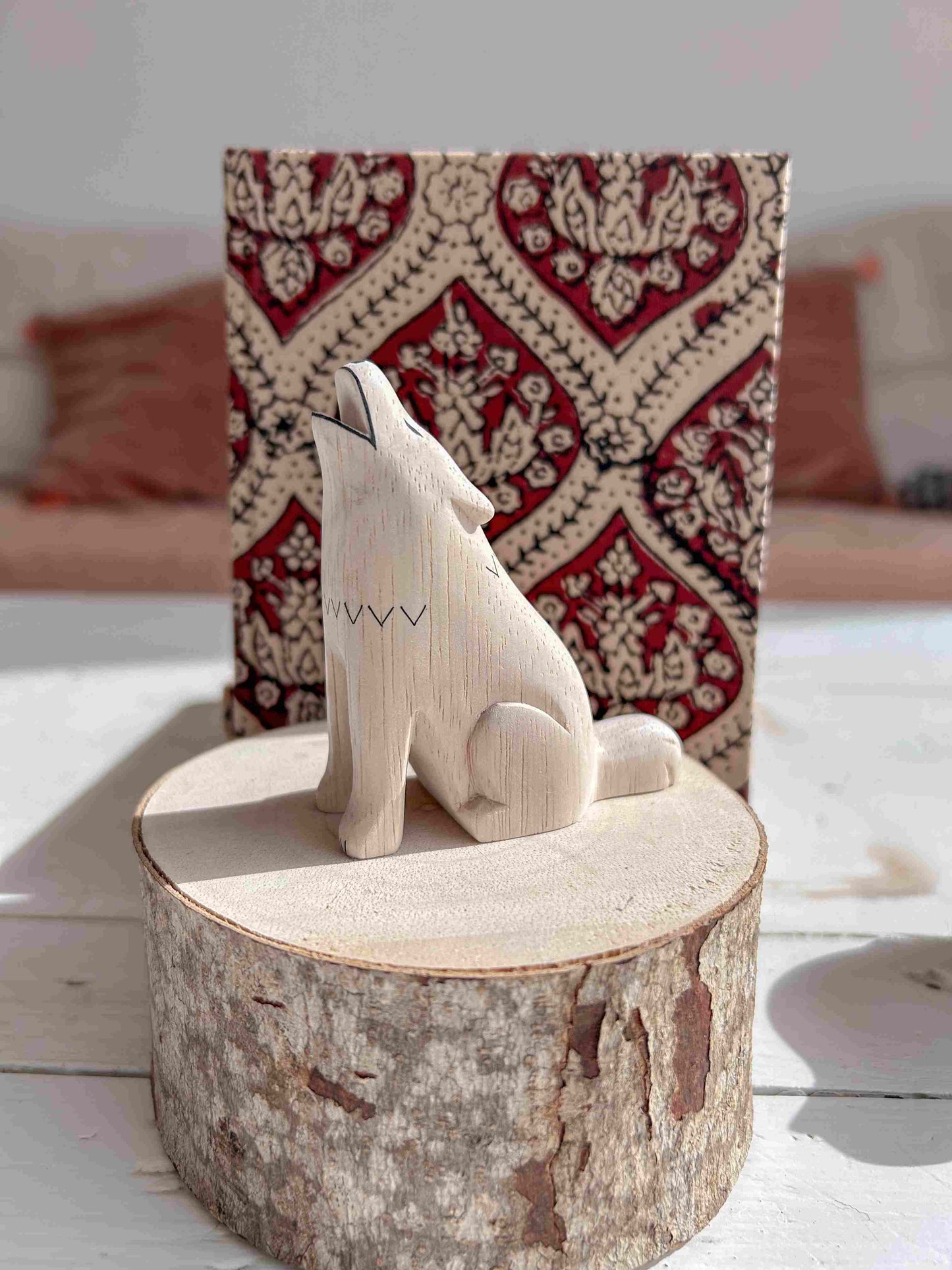 Loup - animal en bois